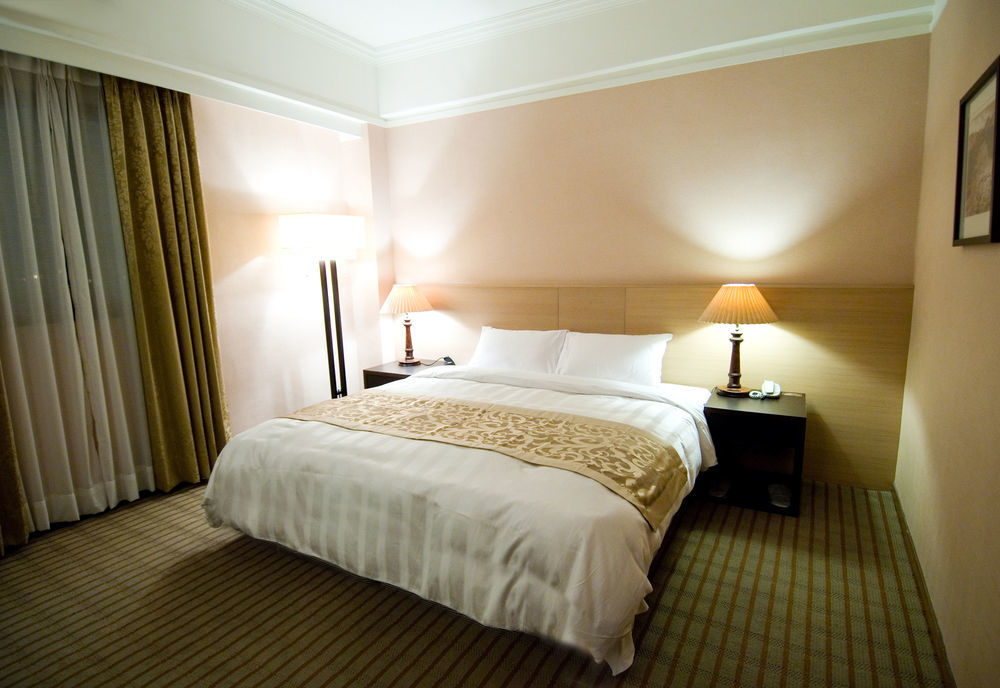 Unique Hotel Hualian Zewnętrze zdjęcie