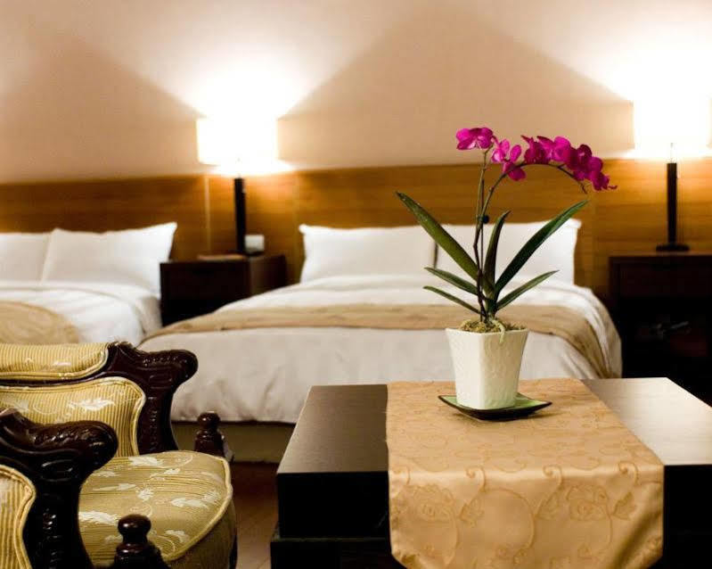 Unique Hotel Hualian Zewnętrze zdjęcie