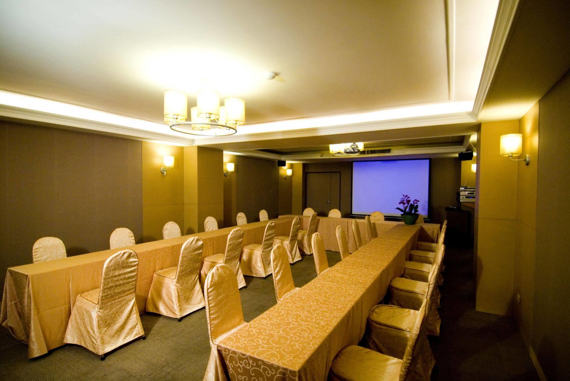 Unique Hotel Hualian Zewnętrze zdjęcie